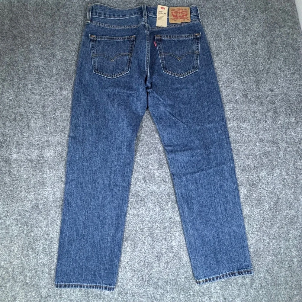 Levis 505 Regular Fit Straight Leg Jeans Dark Wash Blue Denim Mens 33x30 NWT